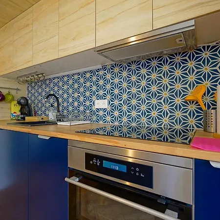 Cosy Apt With Balcony In Paris 15Th *